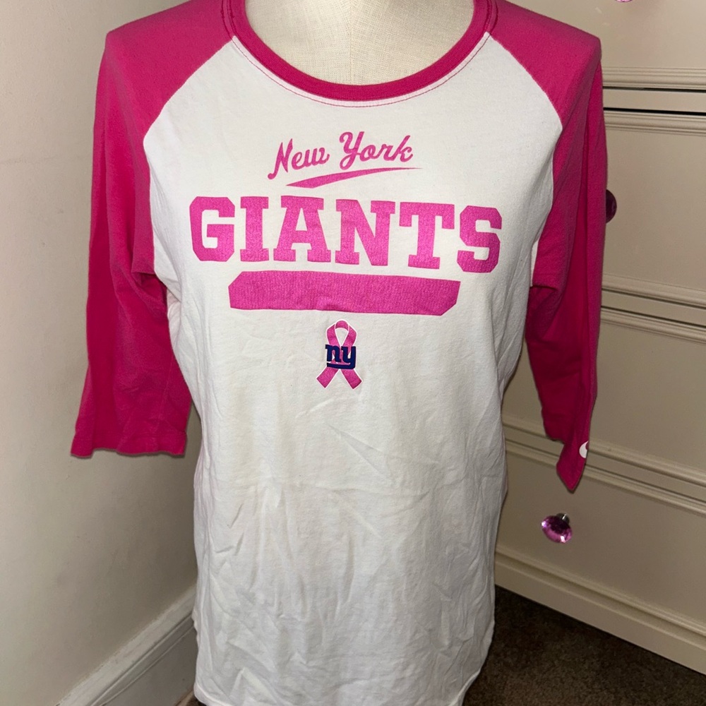 New York Giants Pink and White Raglan Tee Size Large